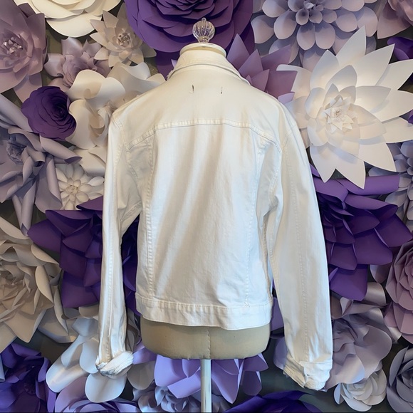 White Jean Jacket - Picture 5 of 5